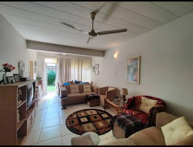 2 BEDROOM APARTMENT FOR SALE IN ELDORAIGNE